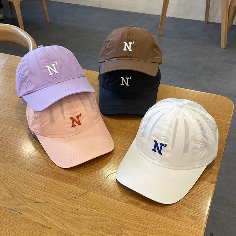 Czapka z daszkiem z haftem lit – Embroidery Letter N recenzja i cena