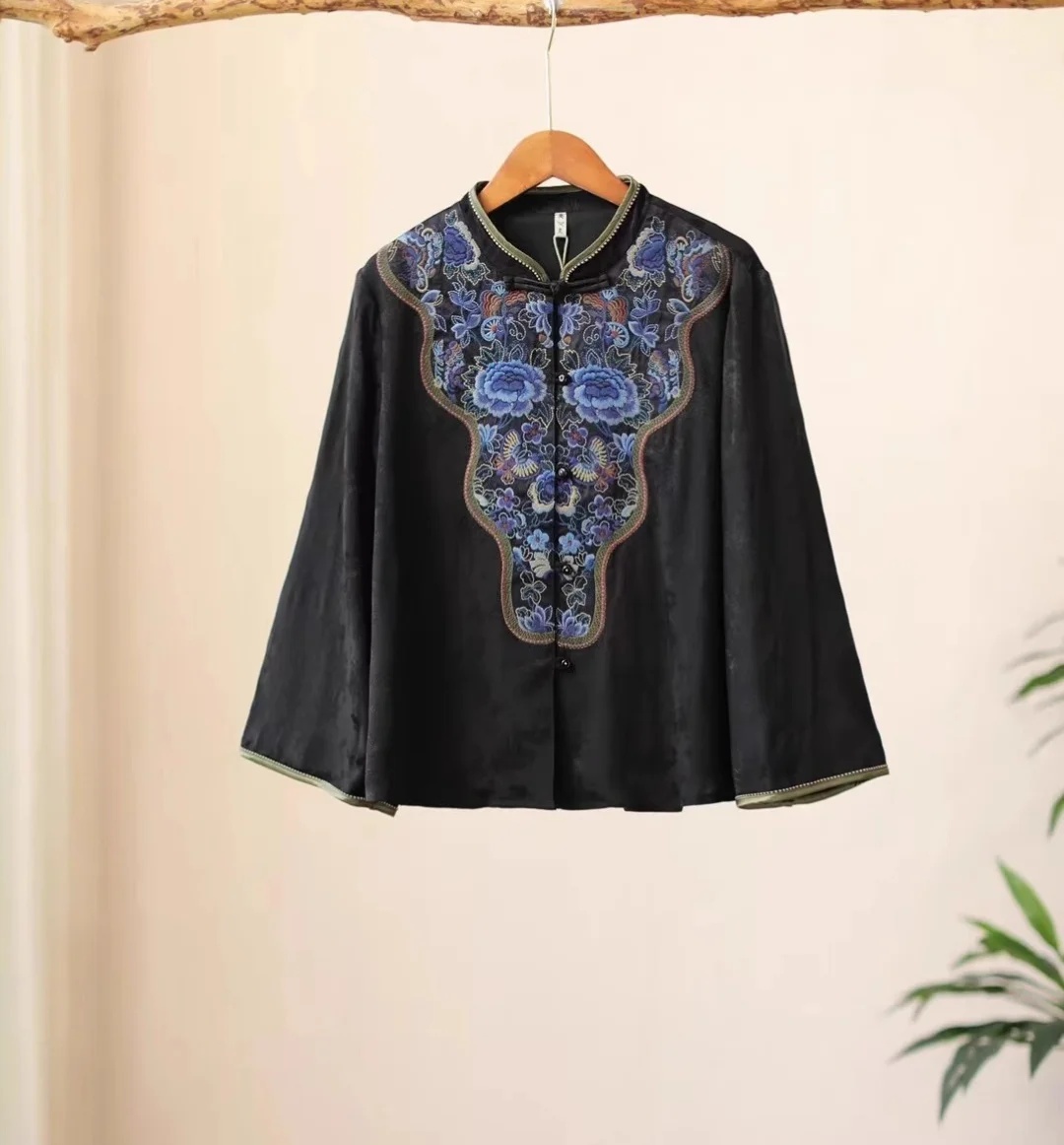 Luksusowa wiosenna bluzka dams – Embroidery On Black Shirt recenzja i cena