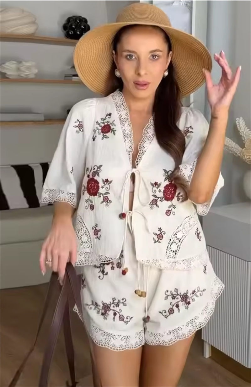 Letni damski komplet 2026: beż – Embroidery Cardigan recenzja i cena