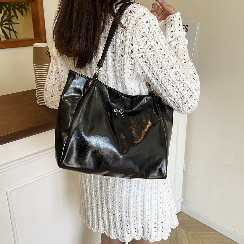 Duża, miękka torba typu tote w – Embroidery Class recenzja i cena