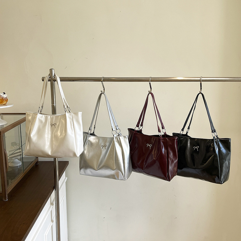 Duża, miękka torba typu tote w – Embroidery Class recenzja i cena