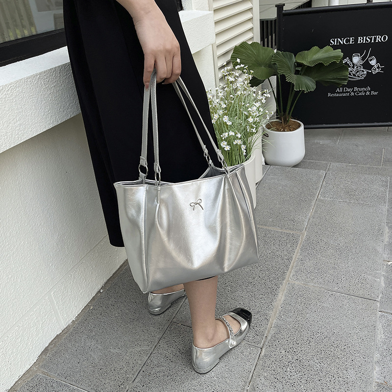 Duża, miękka torba typu tote w – Embroidery Class recenzja i cena